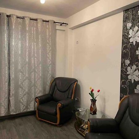 Garsoniera Militari Residence Chiajna Екстер'єр фото